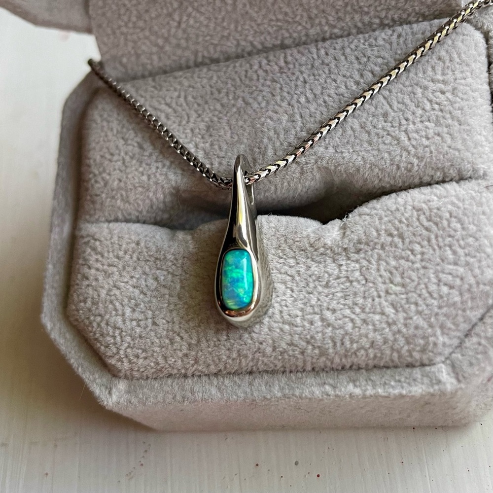 14k White Gold Opal Necklace